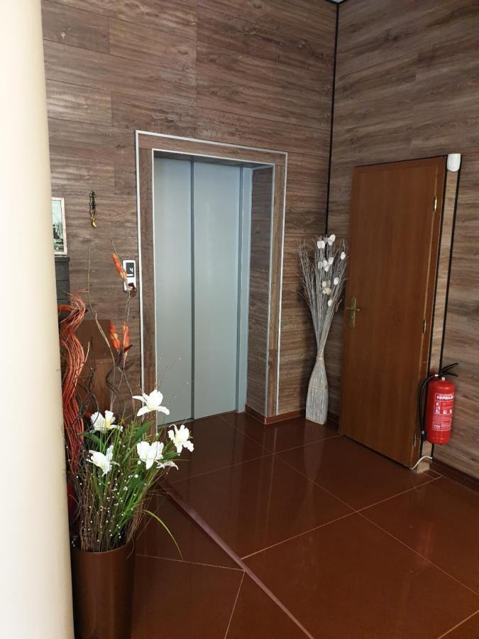 Family Hotel Diana Pomorie Exterior photo