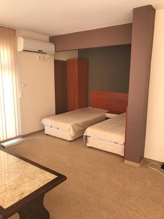 Family Hotel Diana Pomorie Exterior photo